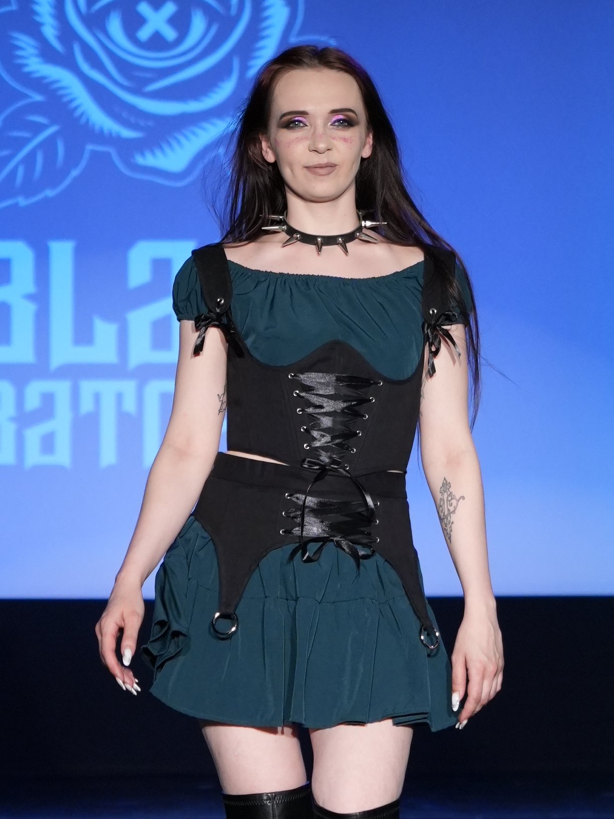 VIRGO Czarny Gorset Underbust Sznurowany z Ramiączkami