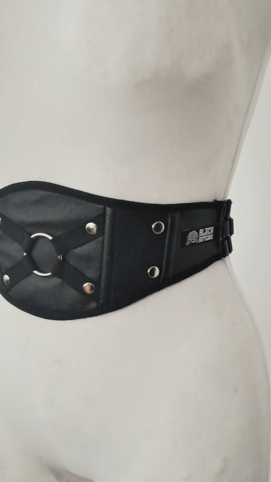 sedna-black-faux-leather-belt-with-elastic-back